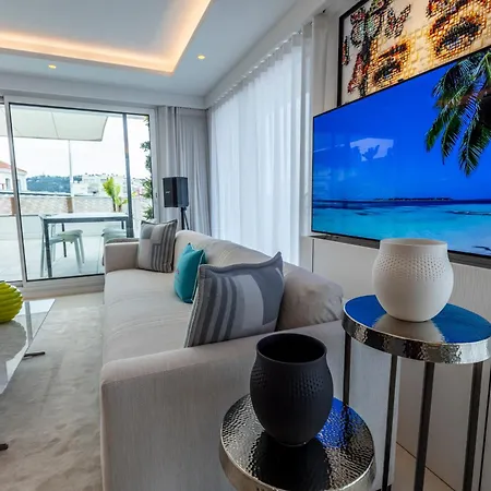 The Rooftop By Connexion Cannes